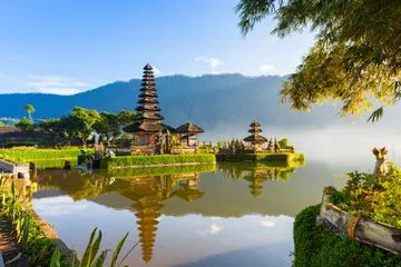 This Was the Most Popular Honeymoon Destination in 2023, According to Google