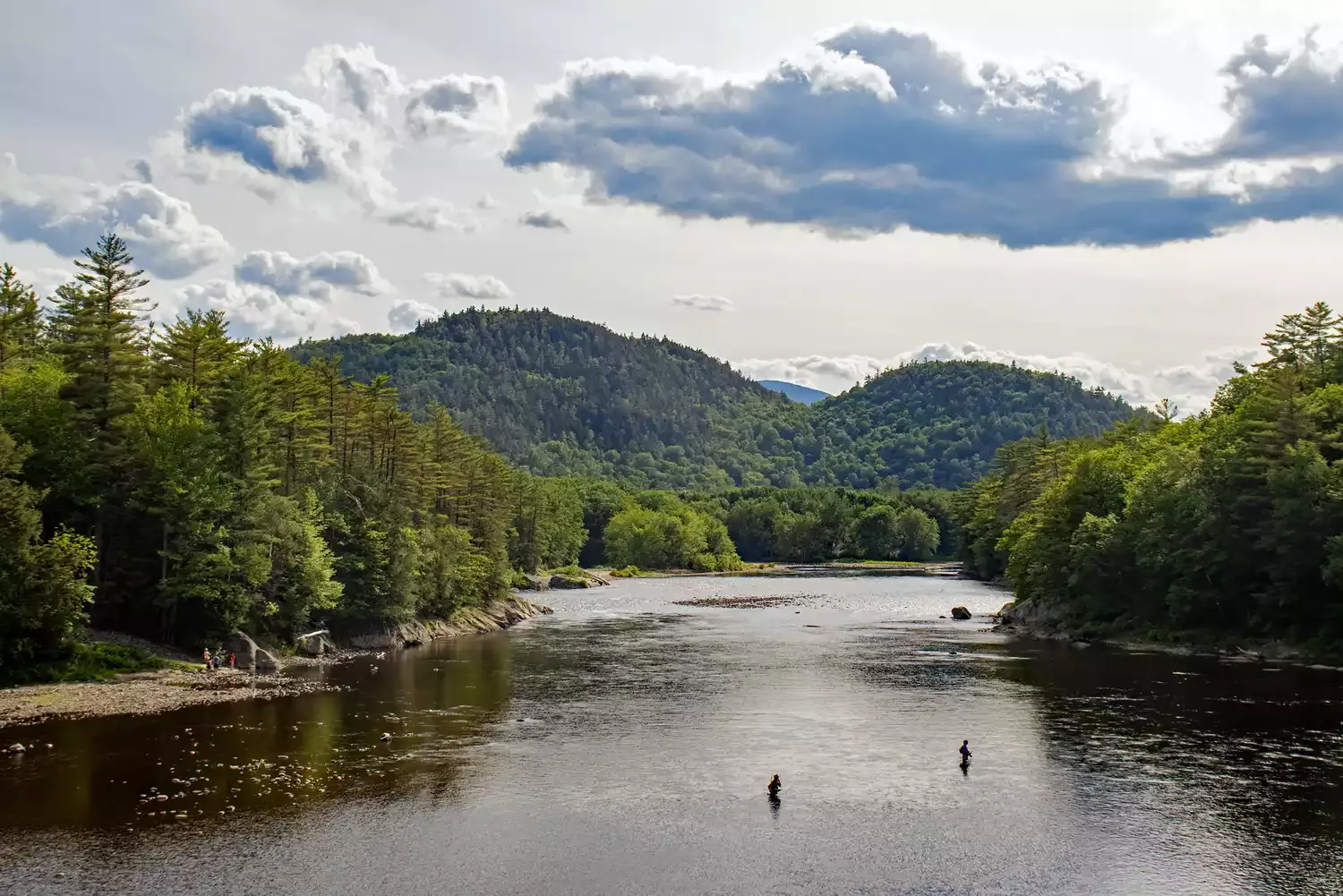 The Best Times to Visit Maine for Lower Prices, Smaller Crowds, and the Tastiest Lobster