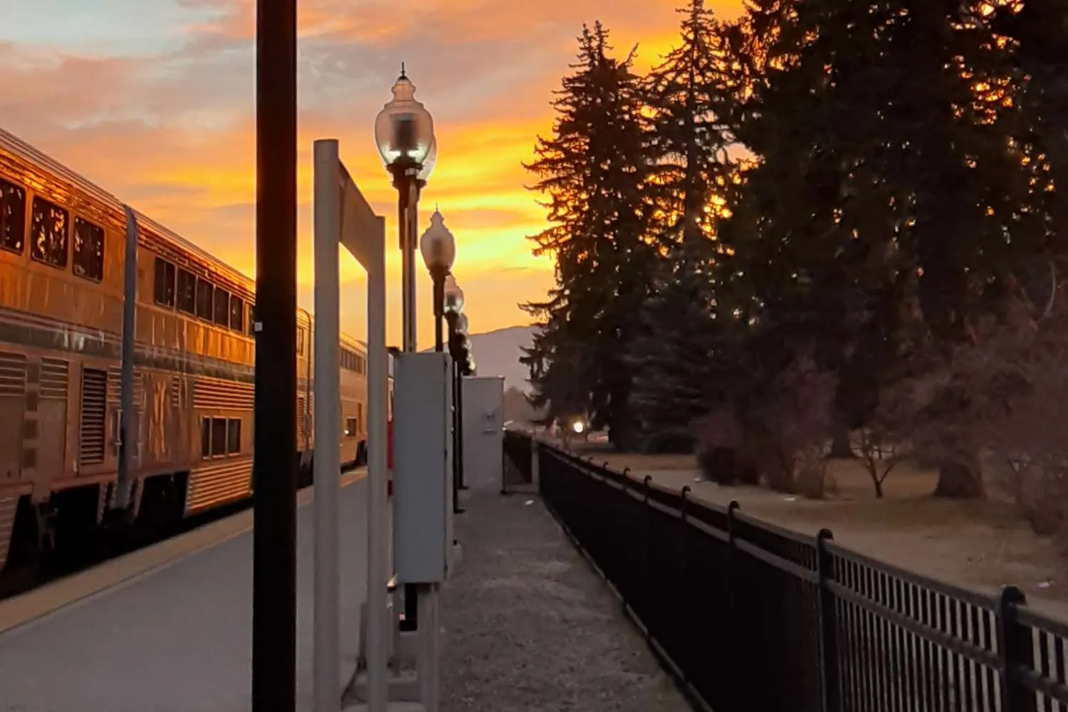 How Amtrak Trains Became One Retired Traveler's Sanctuary During the Pandemic