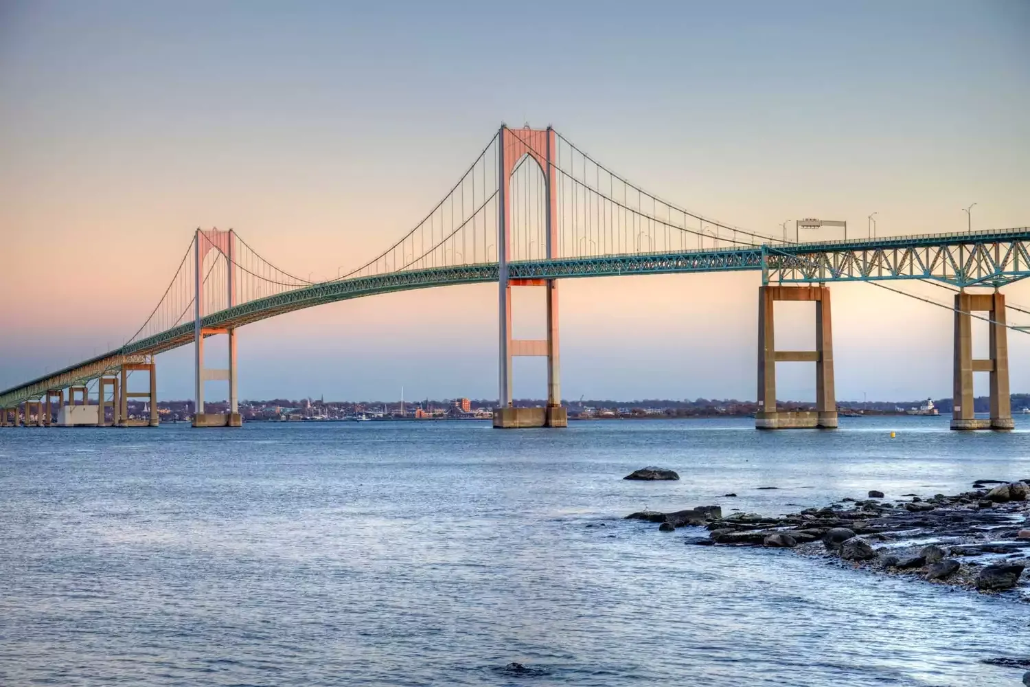 10 Best East Coast Road Trips for History, Beaches, and Seafood