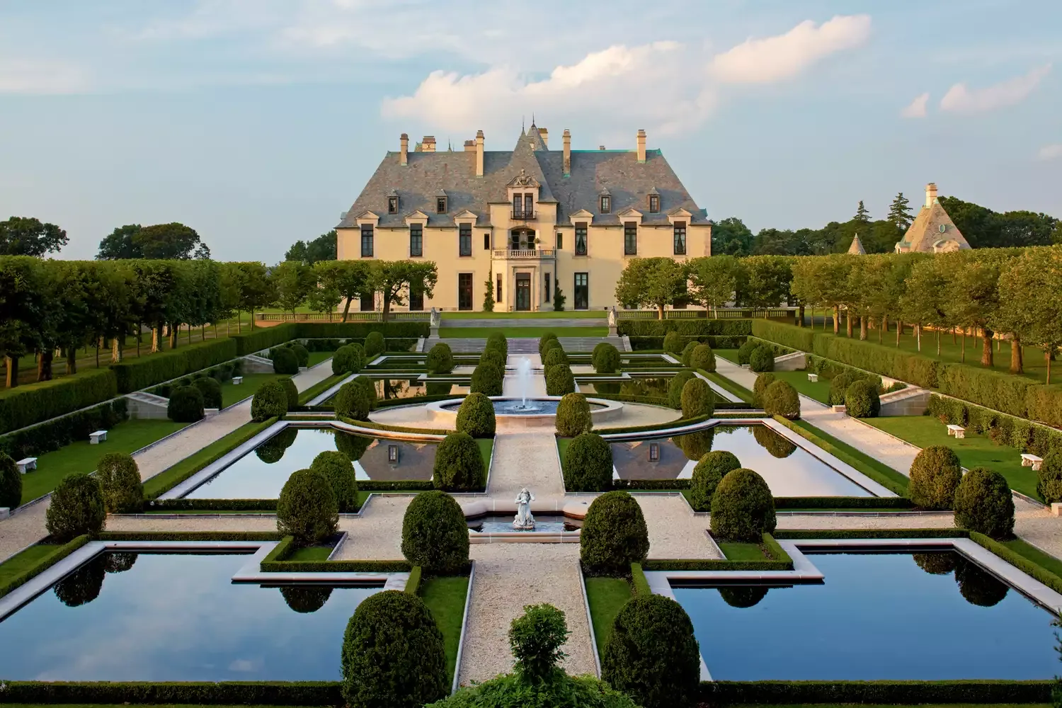 15 Best Castles in New York, From Manhattan to the Finger Lakes