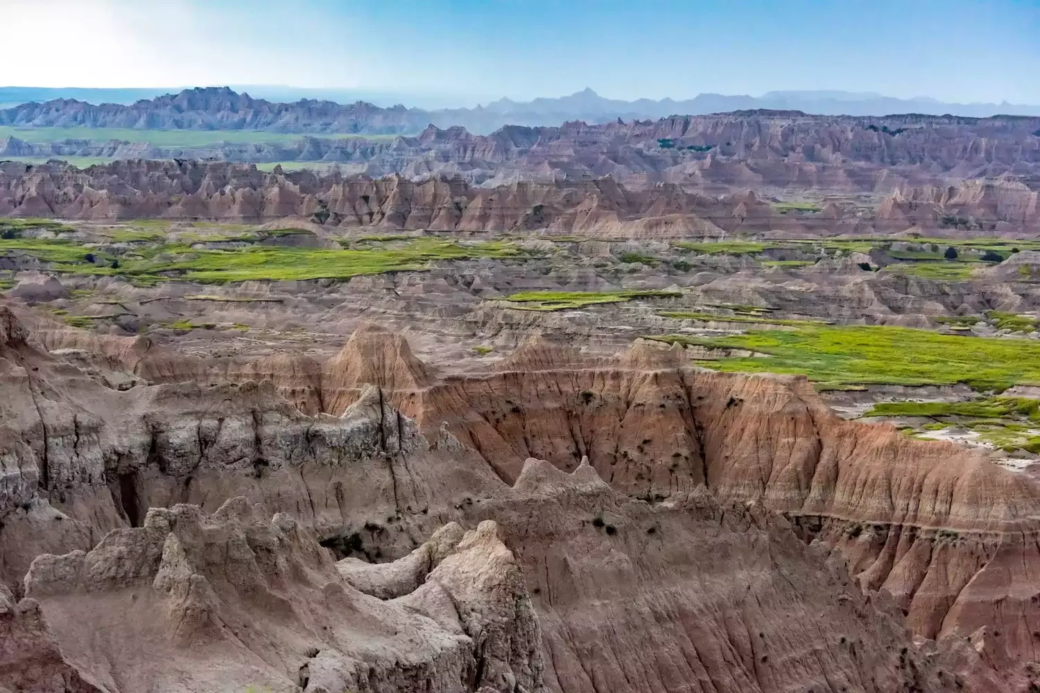 The Ultimate South Dakota Road Trip Itinerary: Where to Stop, What to Do, and More