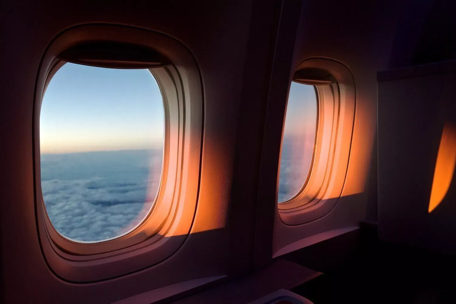 The Extremely Important Reason Airplane Windows Are Always Round