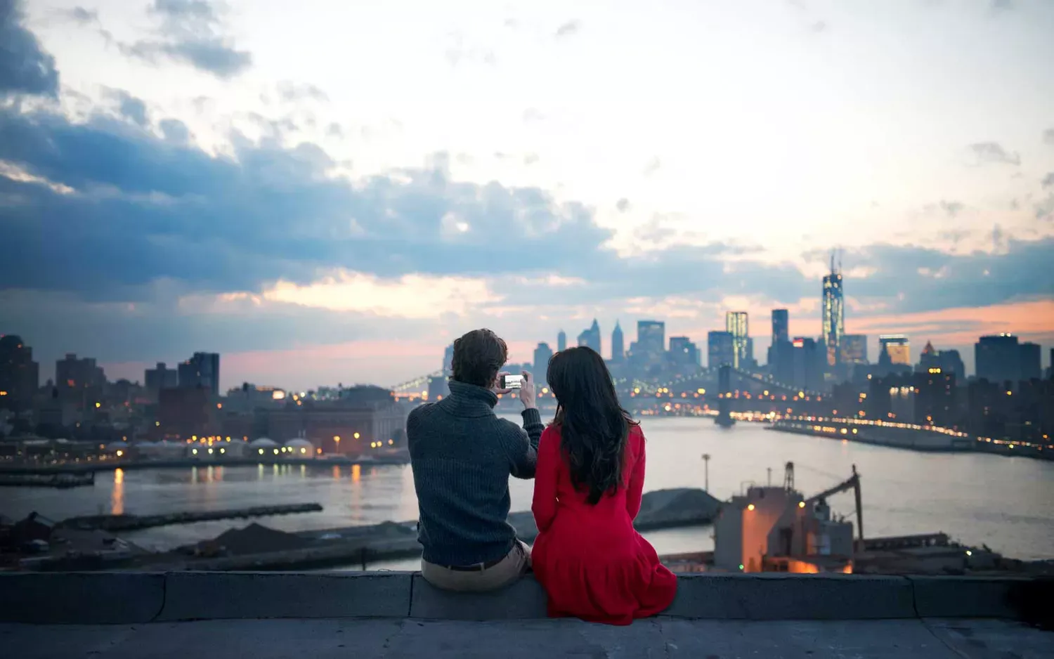 This New Tool Helps Long-distance Couples Find the Cheapest Places to Meet in the Middle