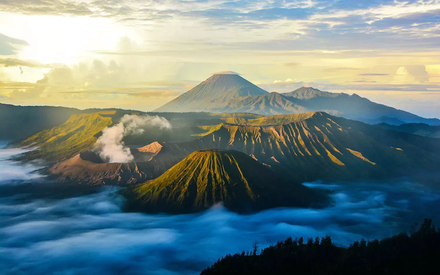 6 Adventure Hikes That Will Take You Around the World
