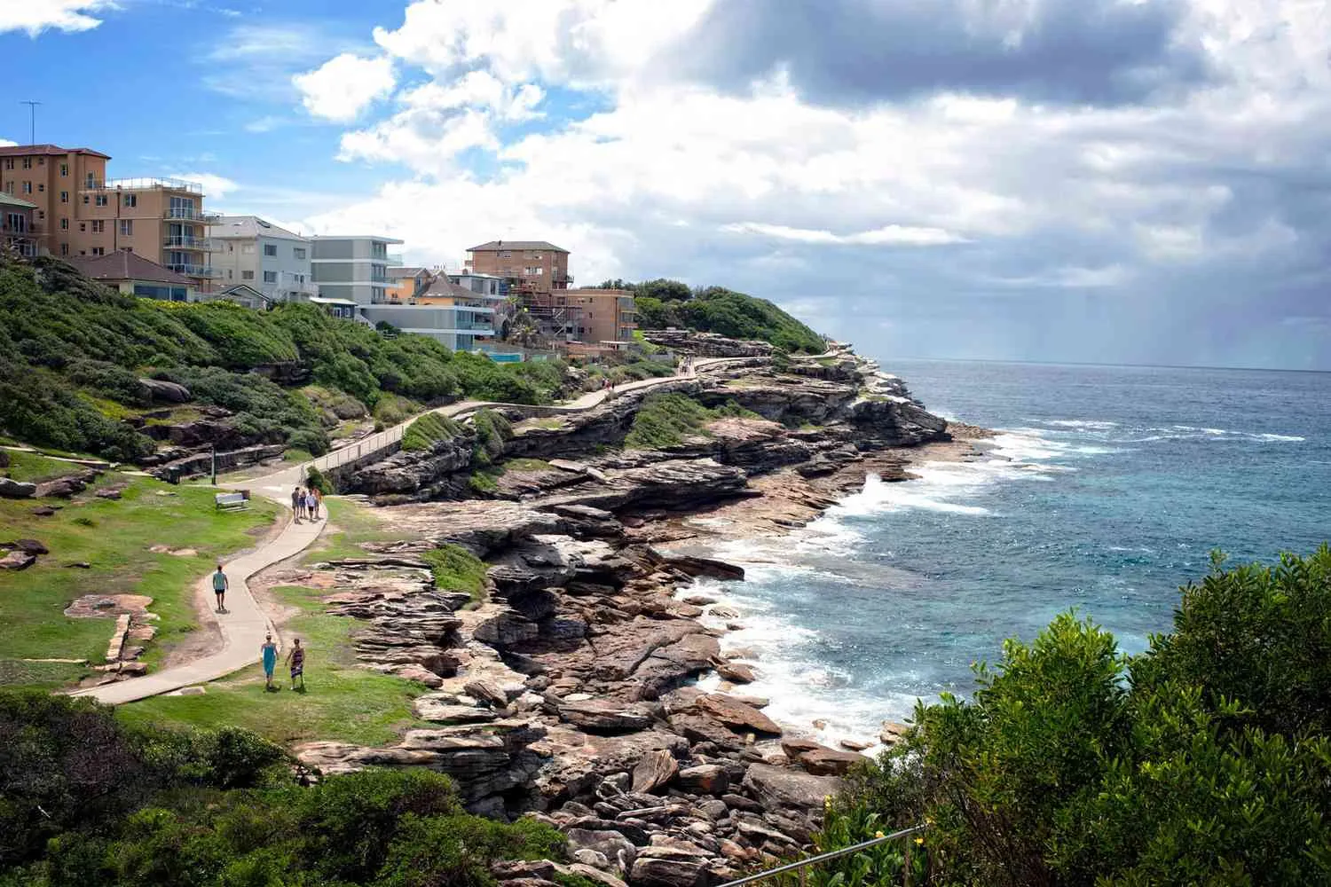 This 50-mile Coastal Walk in Australia Has Clifftop Views, Secluded Beaches, and Ancient Cultural Sites