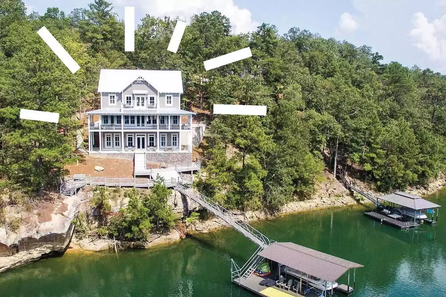 A Vacation Rental Scam Cost This Traveler $20K — Here's the Red Flag She Missed