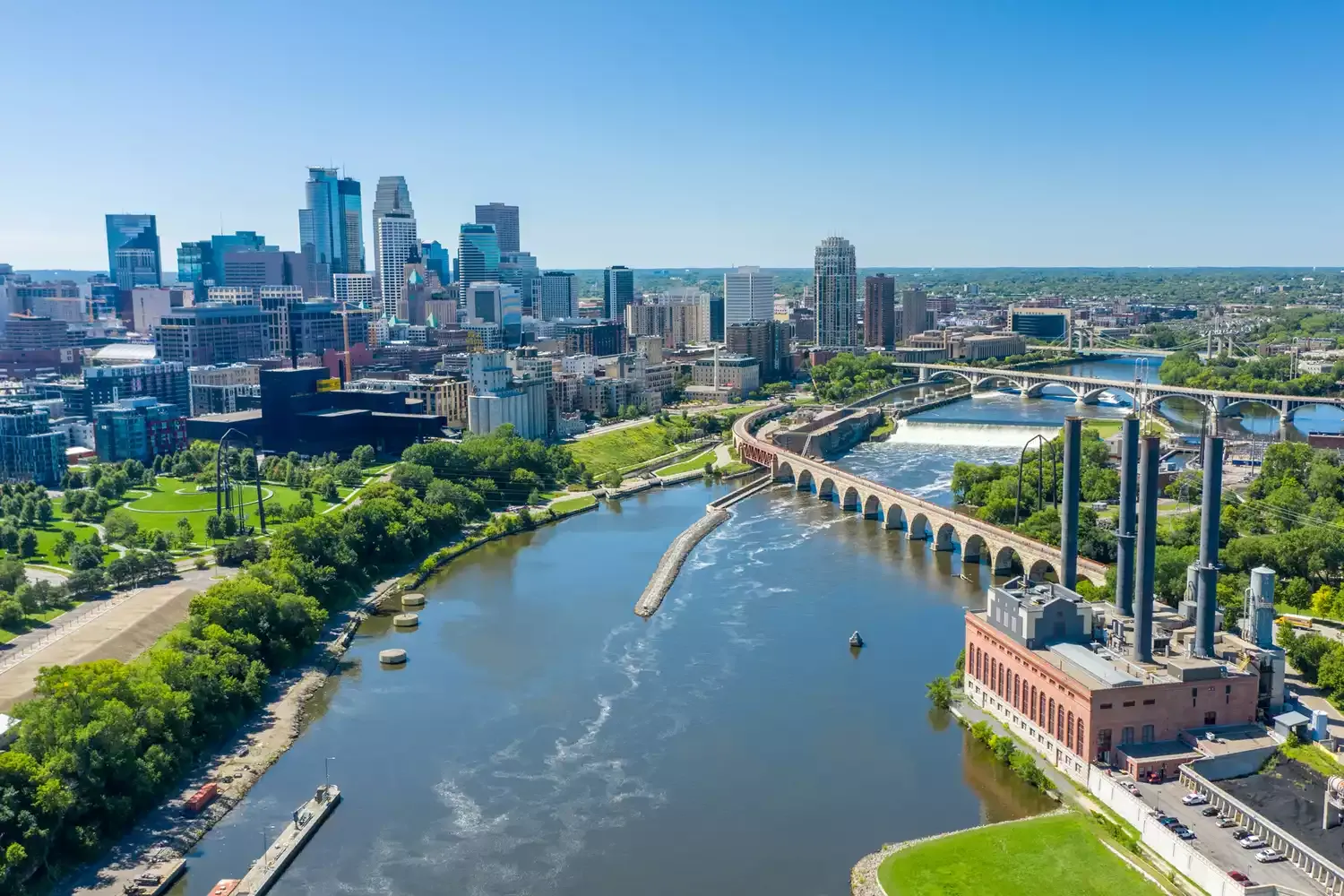 How to Plan the Perfect Road Trip on the Great River Road