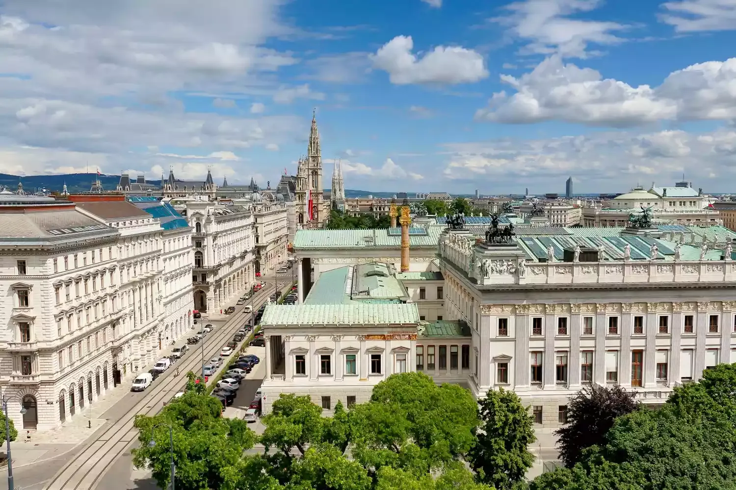 20 Best Things to Do in Vienna, From Palace Strolls to Sachertorte