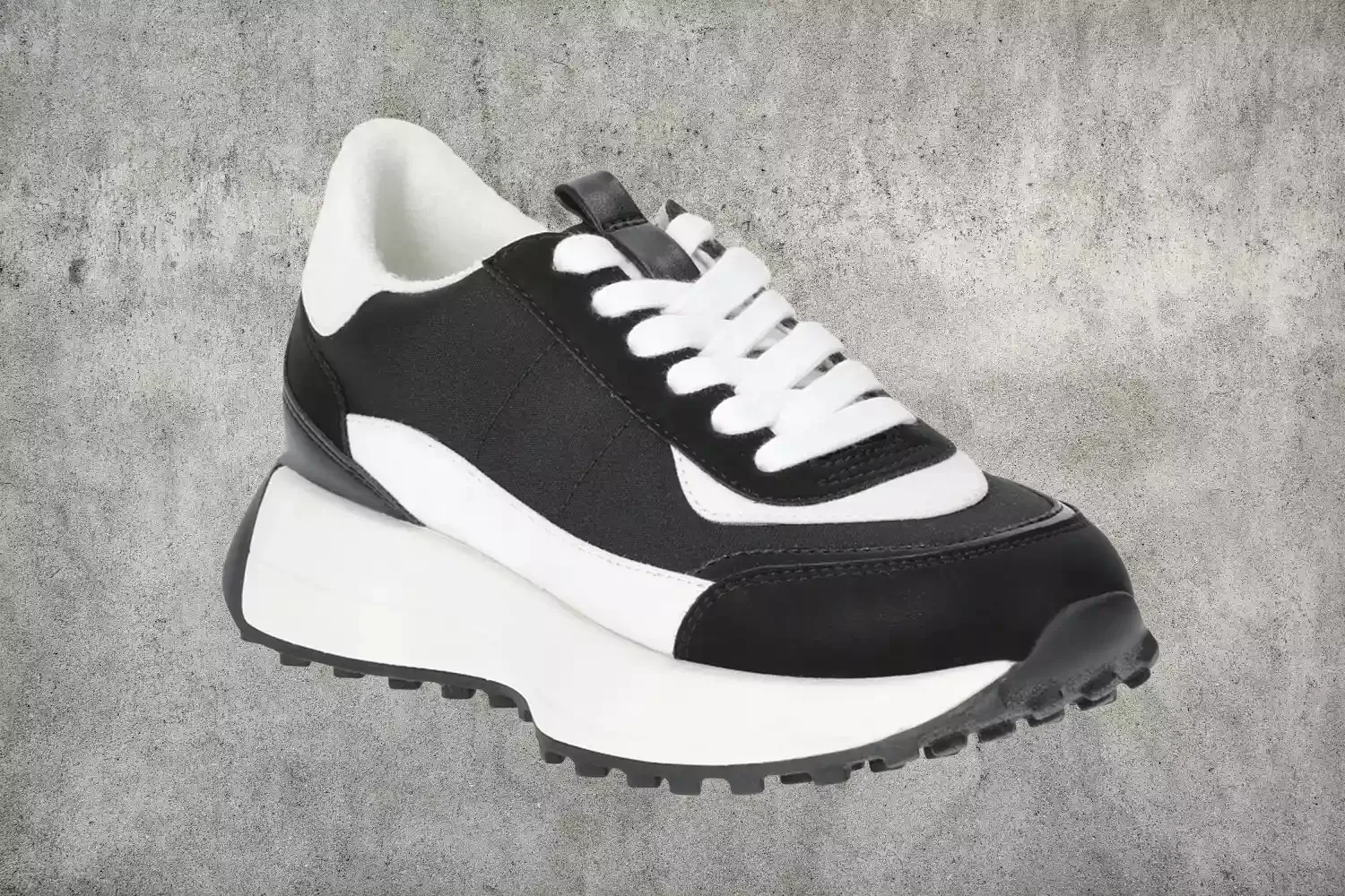 The $10 Comfy Sneakers Shoppers Walk for Miles in Look So Much Like a $100 New Balance Style